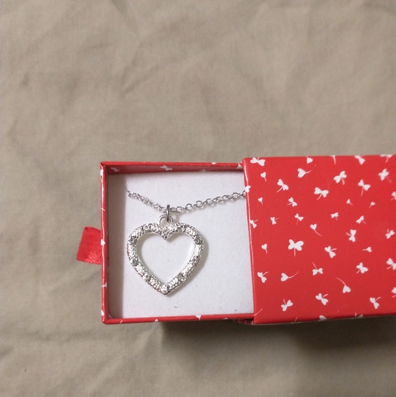 Necklace earring set - Picture 2 of 2